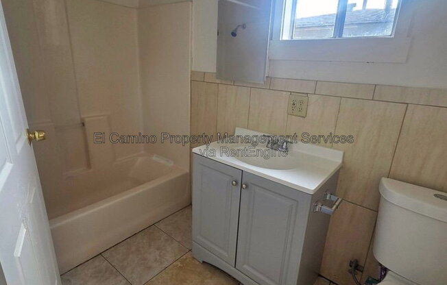 2 beds, 1 bath, $2,400