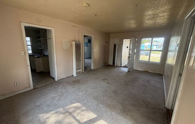 NW- 2 BEDROOM 1 BATH