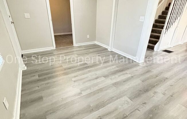 Beautiful 3 Bedroom 2 Bathroom in Kansas City!