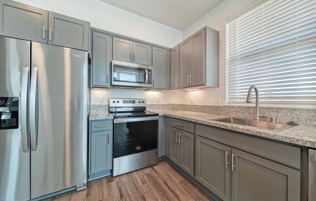 2 beds, 2 baths, 1,012 sqft, $1,810, Unit 122