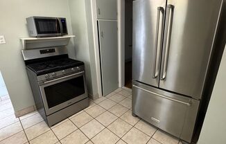 3 beds, 1 bath, $1,600