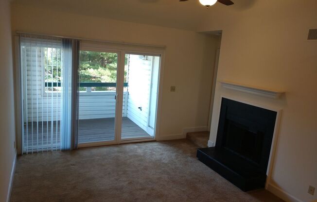 2 beds, 2 baths, 1,017 sqft, $1,700, Unit 303 #3A