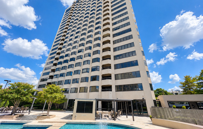2 beds, 2 baths, $3,395, Unit # 1703