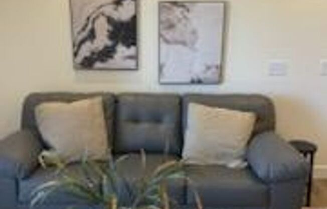2 beds, 2 baths, 855 sqft, $1,850, Unit 5681 #203 Silverstone