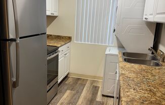 1 bed, 1 bath, 592 sqft, $1,209, Unit 33