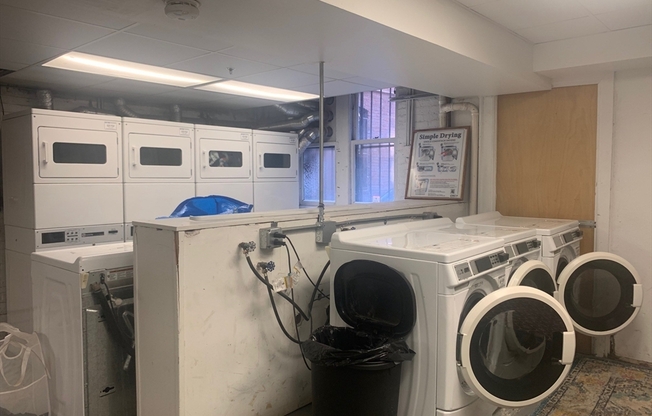 1 bed, 1 bath, 525 sqft, $3,000, Unit 26