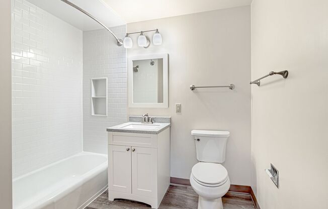2 beds, 1 bath, 875 sqft, $1,595, Unit 96B