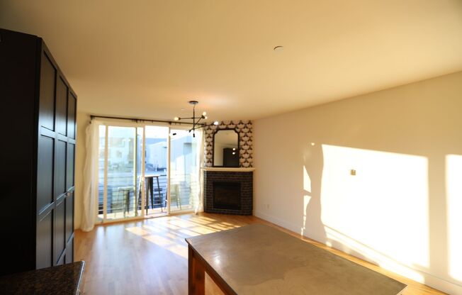 776 Tehama St.
