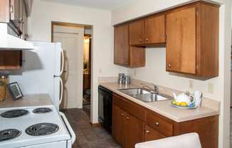 2416 Blaisdell apartments uptown galley kitchen