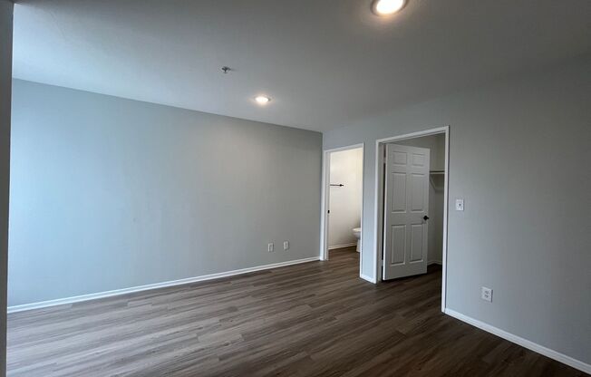 2 beds, 1.5 baths, 1,200 sqft, $2,298, Unit 404