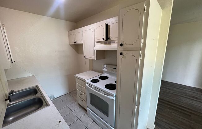 1 bed, 1 bath, $625