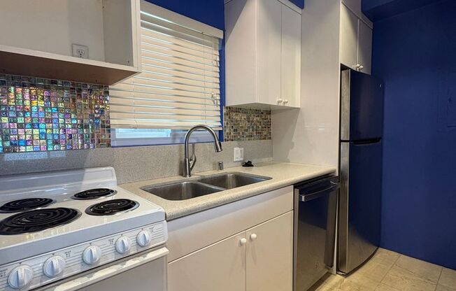 1 Bed / 1 Bath at 445 Washington