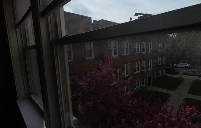 Studio, 1 bath, 600 sqft, $1,350, Unit 4828-2E