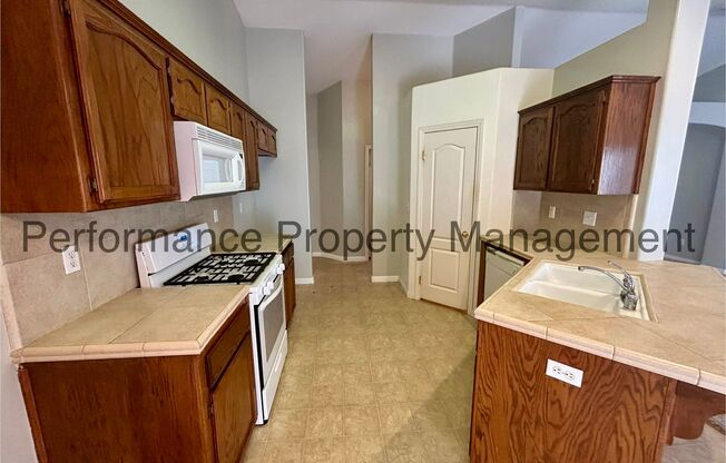 3 beds, 2 baths, $2,150