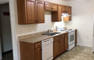 3 beds, 2 baths, $1,285, Unit 3B