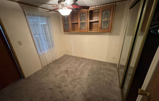 1 bed, 1 bath, $900, Unit # 99