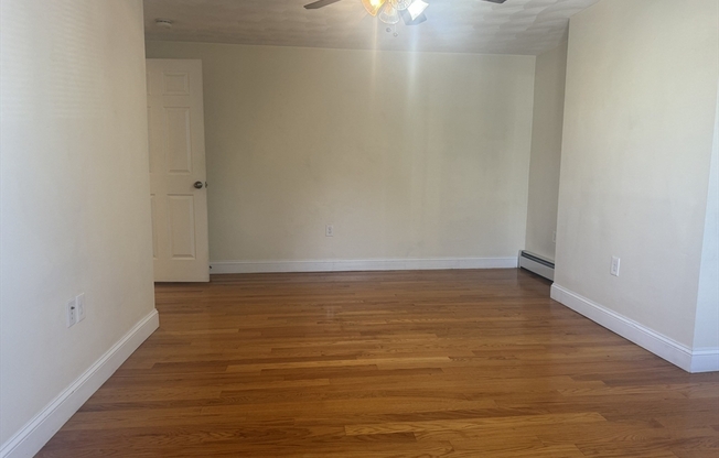 3 beds, 1 bath, 1,155 sqft, $3,750, Unit /