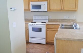 2 beds, 2 baths, 950 sqft, $1,250, Unit 1