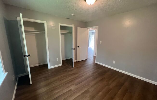 2 beds, 1 bath, $900, Unit 426A