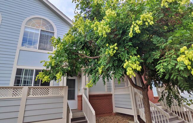 Beautiful Updated 2 Bed 2.5 Bath Townhome. Wood Floor, Private Deck. Close to Buckley SFB