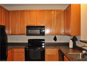 2 beds, 2 baths, $1,250