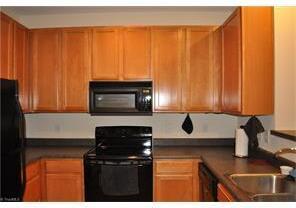 2 beds, 2 baths, $1,250