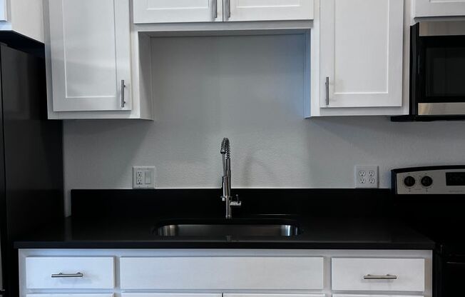 2385 Fairgrounds Rd NE