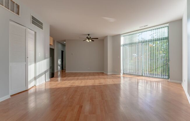 2 beds, 2 baths, 900 sqft, $2,450, Unit 206