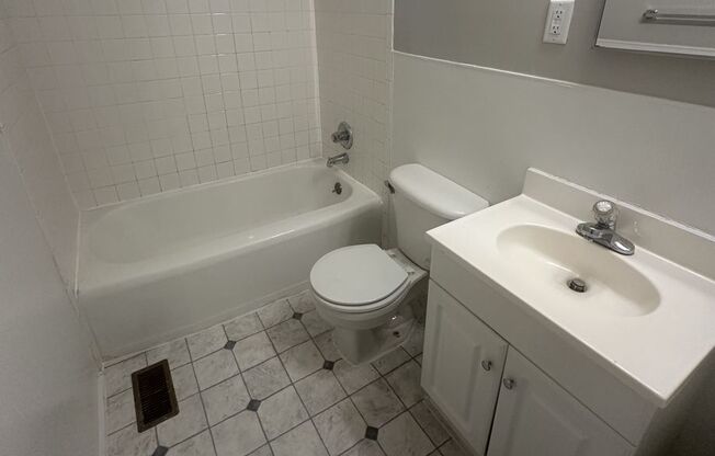 3 beds, 1 bath, $1,650