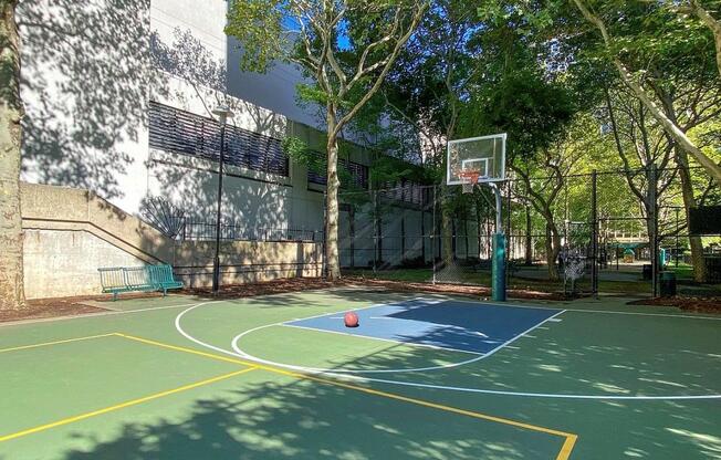 1 bed, 1 bath, 755 sqft, $4,550, Unit 12P