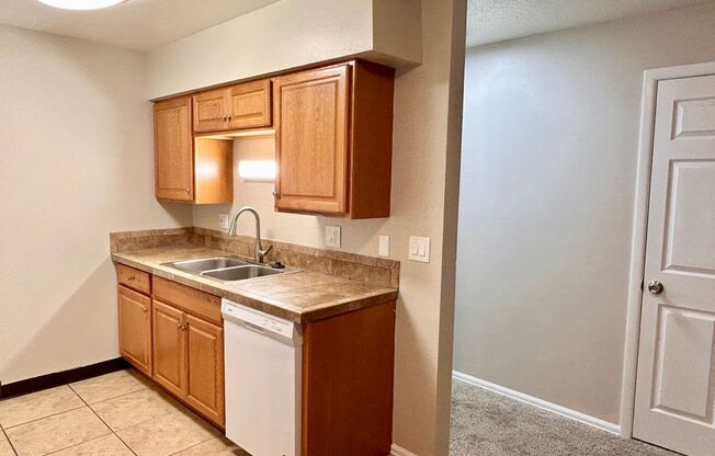 1 bed, 1 bath, 650 sqft, $1,245