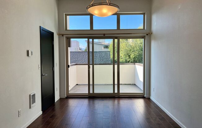 Gorgeous Townhome Available Now