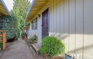 New Paint and Carpet with this Dog Friendly Sellwood Home!