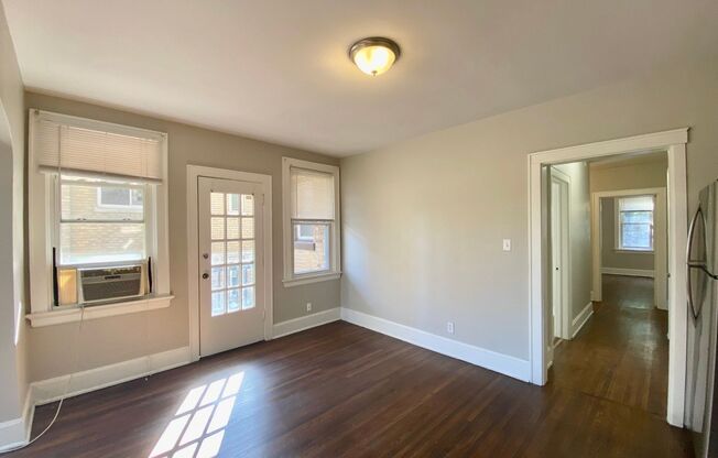 3 beds, 1 bath, 1,000 sqft, $1,500, Unit Unit 2