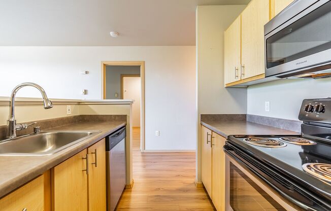 1 bed, 1 bath, 760 sqft, $1,933, Unit C504