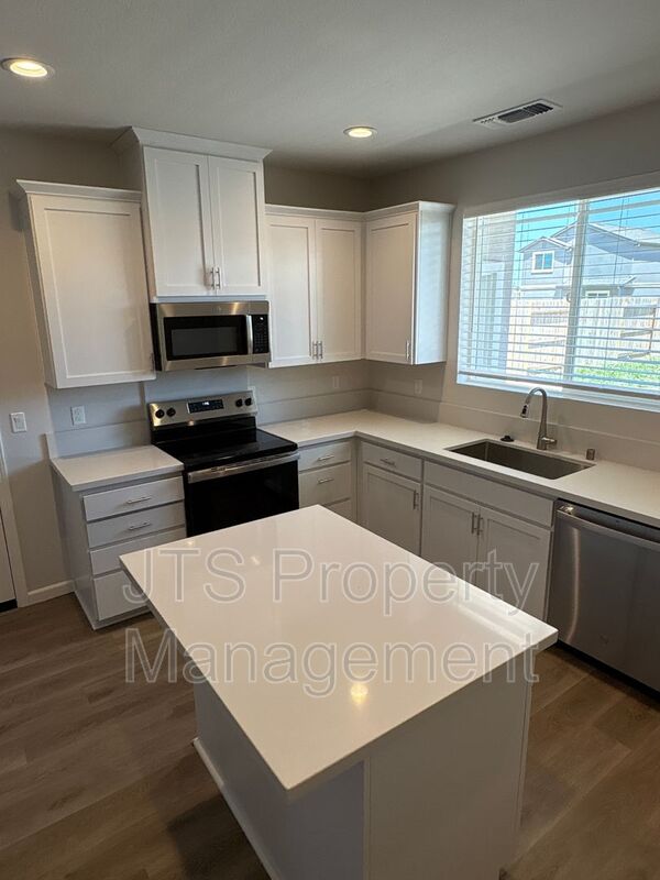 47 BROOKBAY WAY