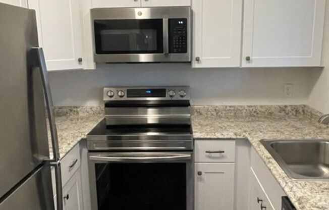 DEPOSIT FREE MOVE IN WITH OBLIGO! WATER,SEWER,GARBAGE INCLUDED, GREAT LOCATION