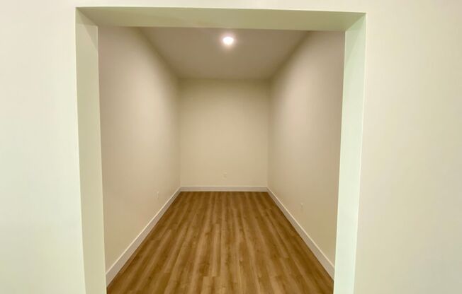 1 bed, 1 bath, 903 sqft, $2,541, Unit 257