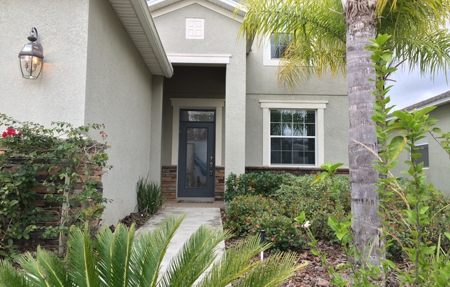 Beautiful 4/5 Bedroom Home in Wyndham Lakes