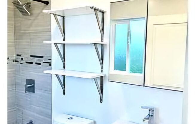 613 S Prairie Avenue