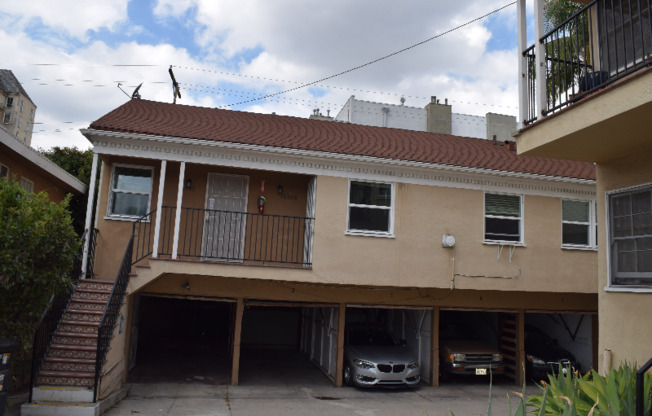 1807 18011 GRACE AVE