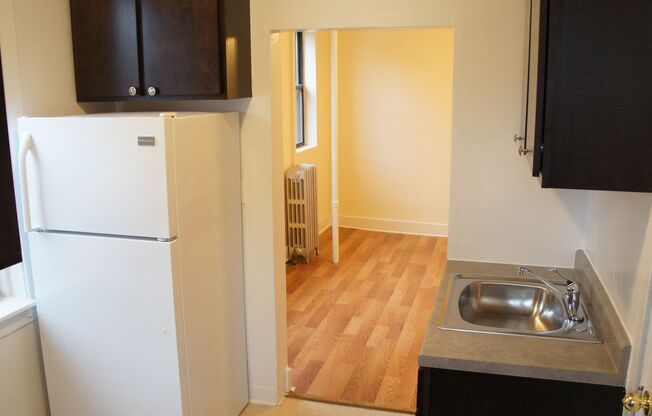 1 bed, 1 bath, 764 sqft, $1,895, Unit 1542-2N