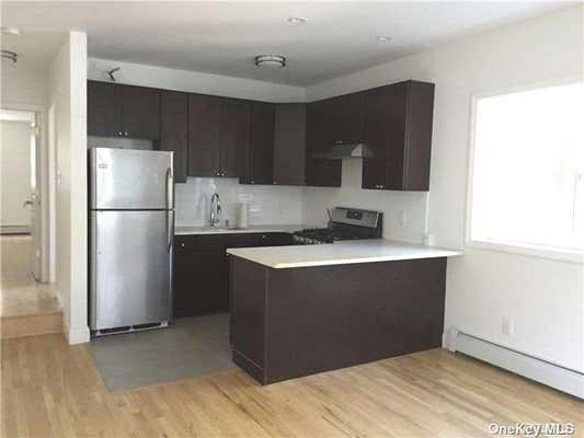 2 beds, 1 bath, 945 sqft, $2,500, Unit 2F