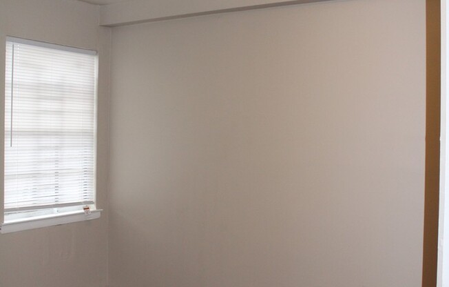 2 beds, 1 bath, 800 sqft, $879, Unit Unit #1
