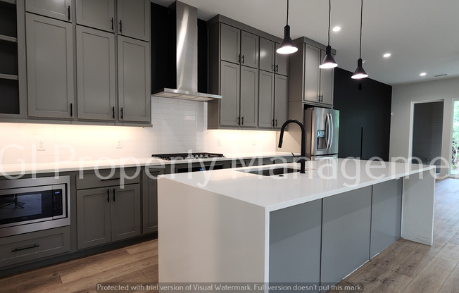 517 MT AUBURN AVE