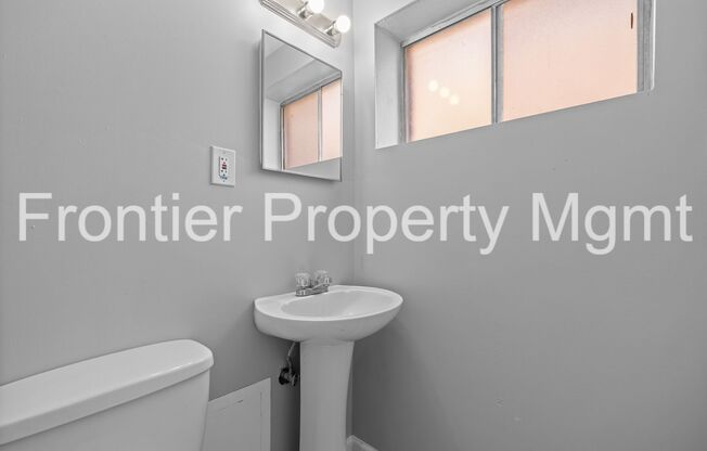 3 beds, 1.5 baths, $1,225, Unit 1011 North and South Rd
