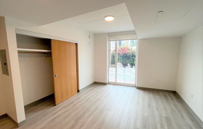 Studio, 1 bath, $1,995, Unit 412