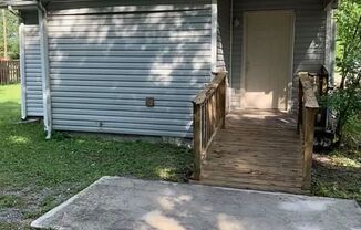 Charming 2 Bedroom in Downtown Chattanooga! Half-Off First Month's Rent! Housing vouchers accepted!