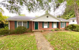 2173 NEW CASTLE DR
