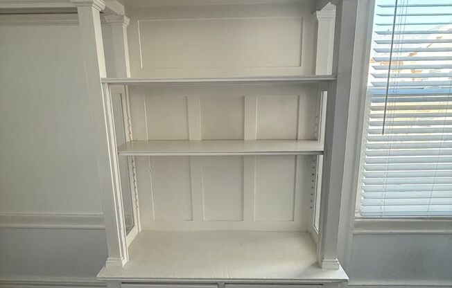 Studio, 1 bath, 450 sqft, $1,250, Unit Unit 306